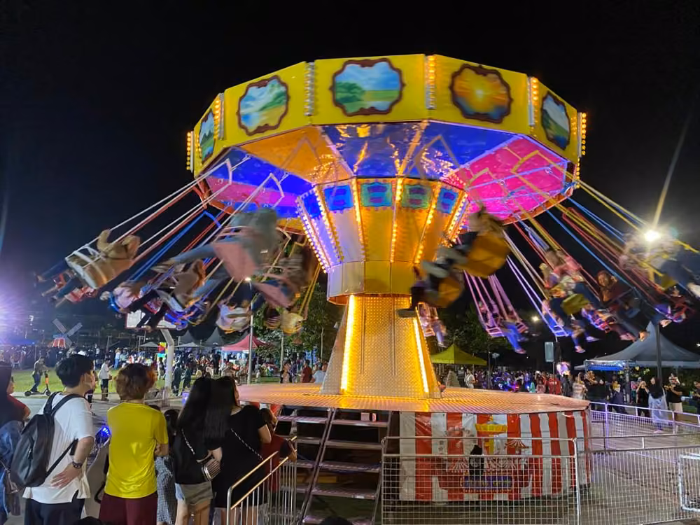 EUROPEAN FLYING CHAIRS