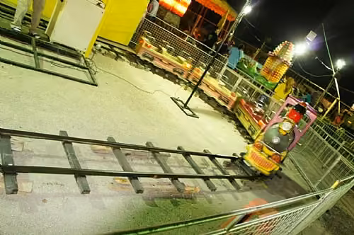 MINI TRAIN